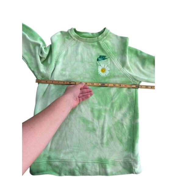 Nike Sportswear Men's Green Tie Dye Love Crew Neck Sweatshirt Size XL - Picture 6 of 7